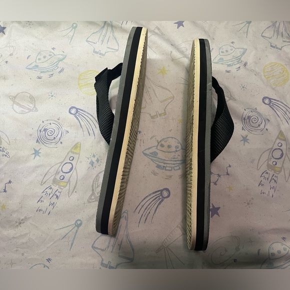 Rainbow Sandals - Picture 3 of 4